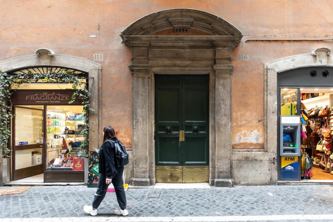 Iflat Wonder At The Pantheon Apartment Rome Bagian luar foto