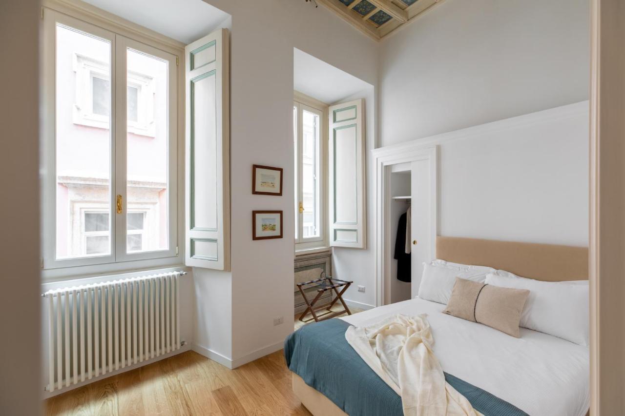 Iflat Wonder At The Pantheon Apartment Rome Bagian luar foto