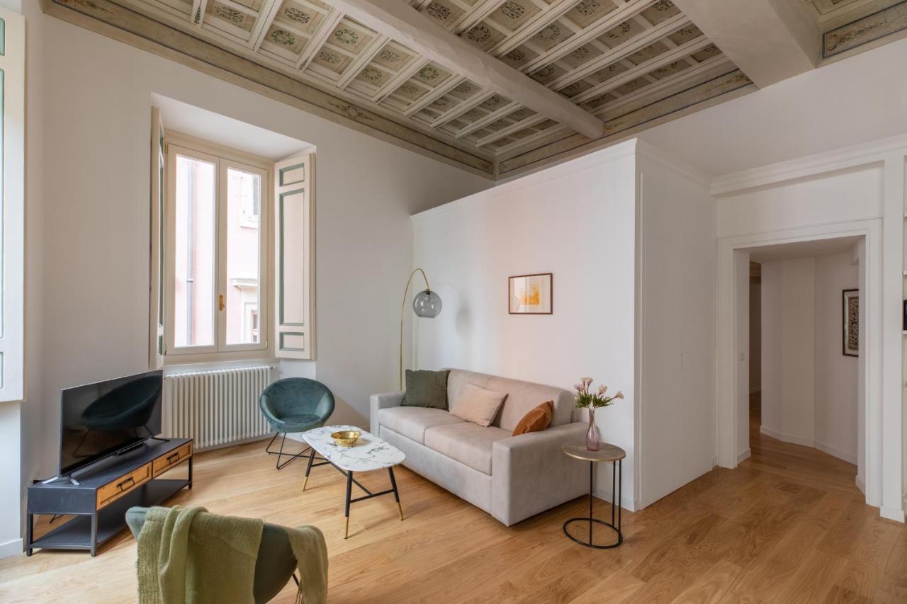 Iflat Wonder At The Pantheon Apartment Rome Bagian luar foto