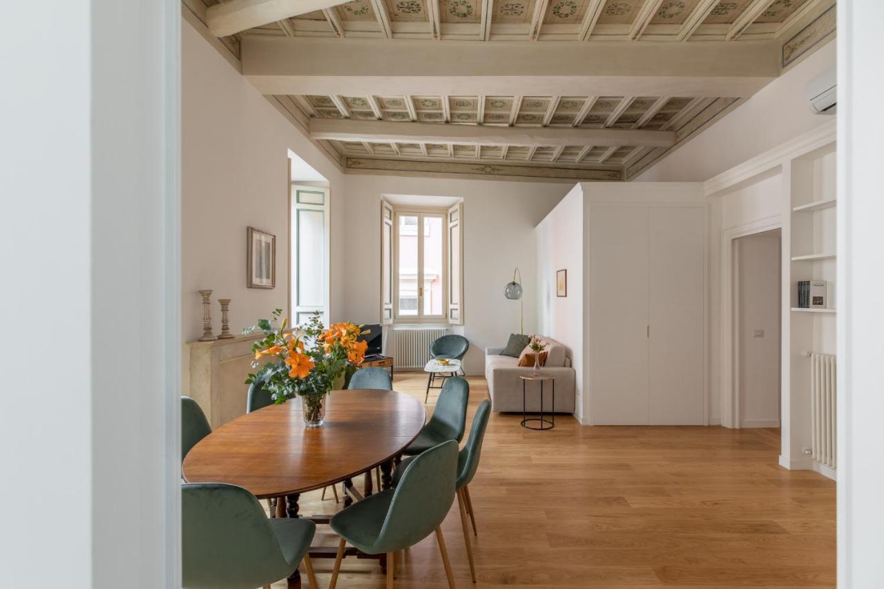 Iflat Wonder At The Pantheon Apartment Rome Bagian luar foto
