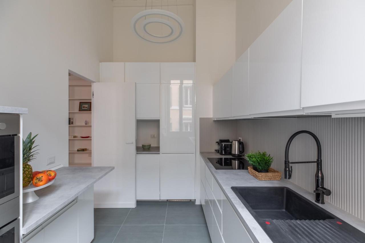 Iflat Wonder At The Pantheon Apartment Rome Bagian luar foto